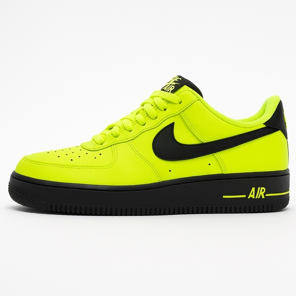 Highlighter green Nikes - Picture 1 of 3